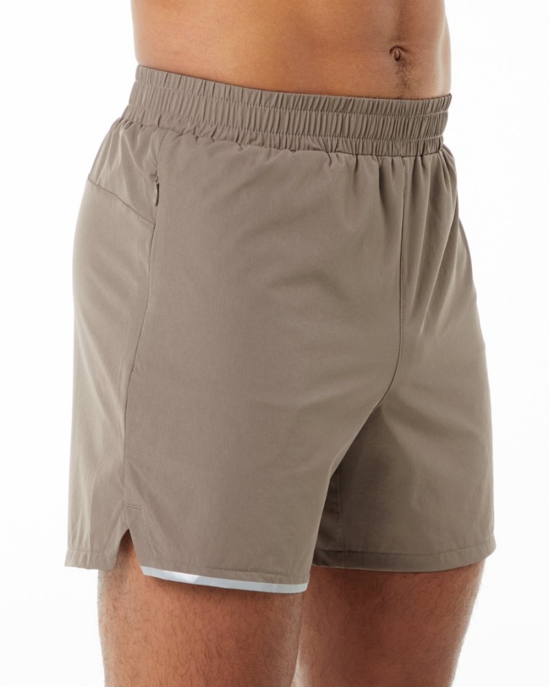 Alphalete Core Stride Lyhyt 5” Miesten Shortsit Mocha | MAKVQ-1379